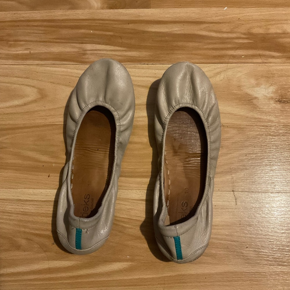 Tieks by Gavrieli‎ Classic Ballet Foldable Flats in Taupe/Beige